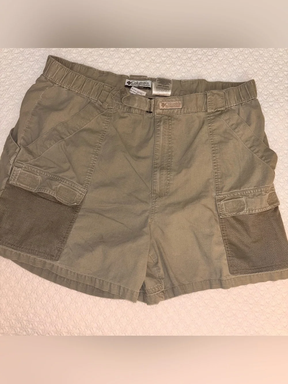Columbia PFG Men’s XL Olive Green Cargo 5.5” Short Original Fishing outdoors
